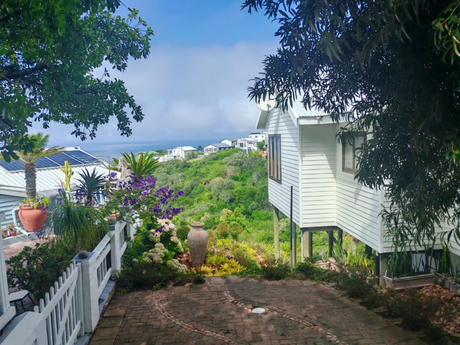 3 Bedroom Property for Sale in Herolds Bay Western Cape